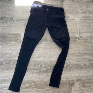 Alo yoga pants